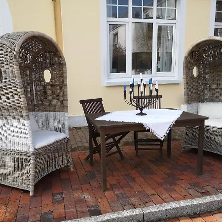 Haus Strandburg 3*