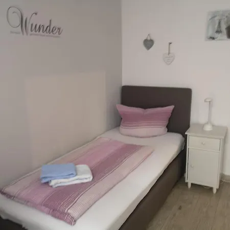 Haus Strandburg ゲストハウス 3*