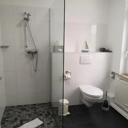 Haus Strandburg ゲストハウス 3*