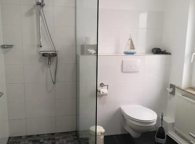 Haus Strandburg ゲストハウス 3*